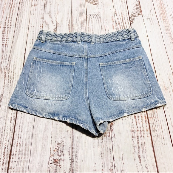 NWT The Hanger Medium Wash High Rise Jean Shorts S - Picture 2 of 5